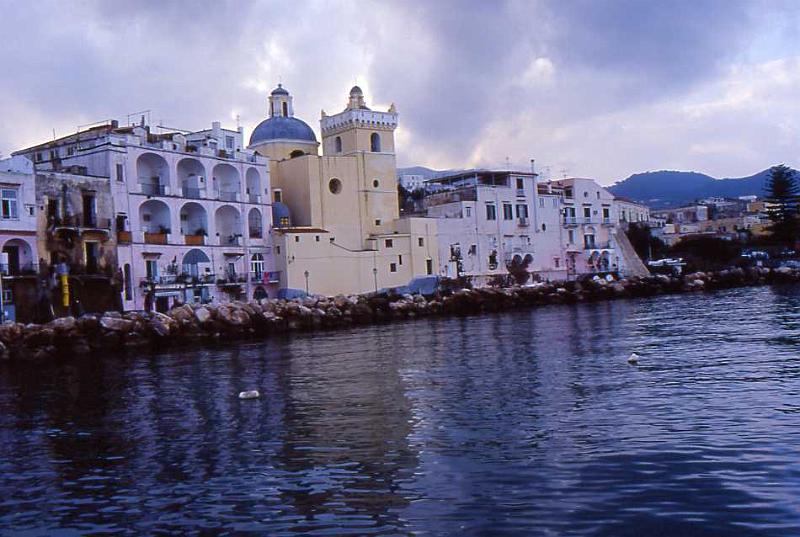 14-Ischia Ponte,6 dicembre 2003.jpg